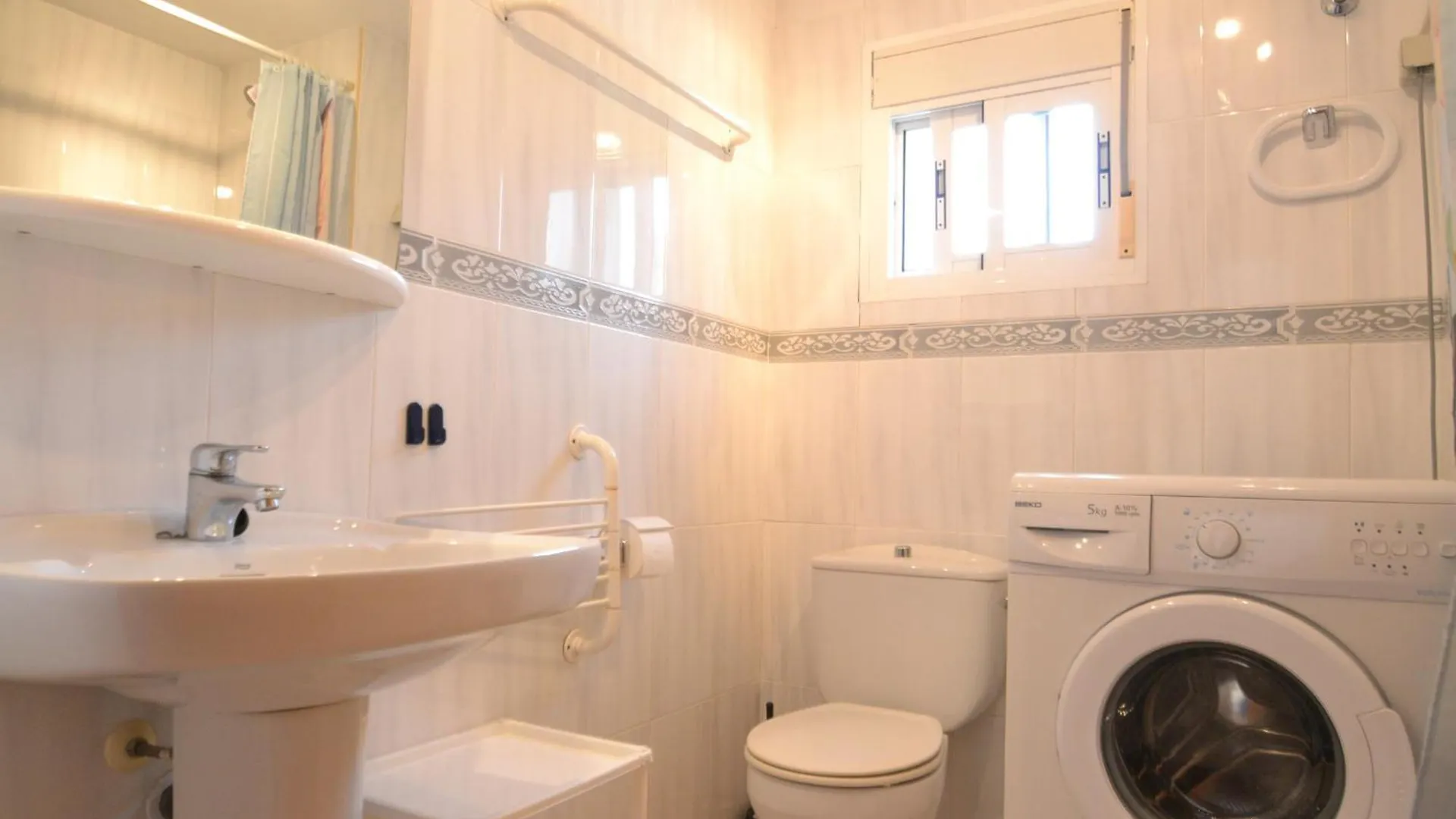 Casa Viva Para 4 Personas Riumar 0*,  Spain