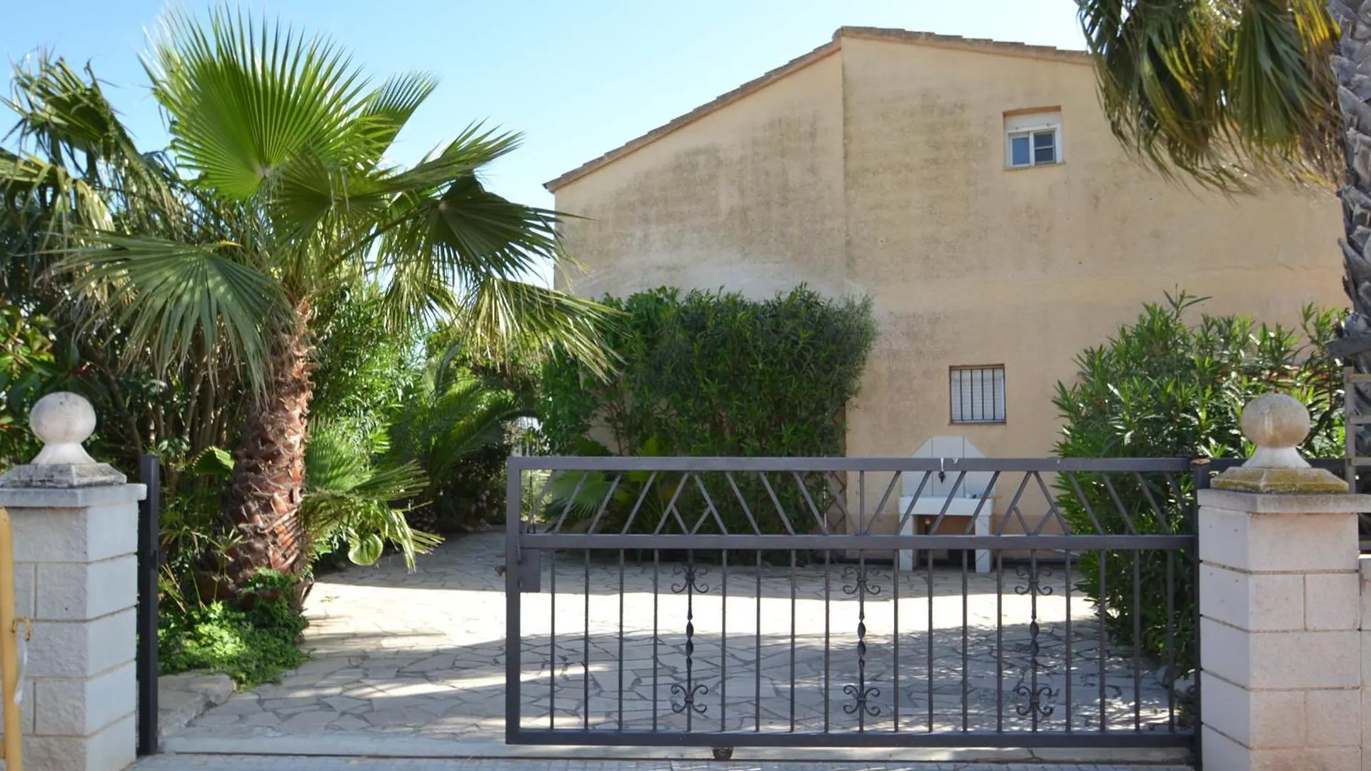 Casa Viva Para 4 Personas Riumar
