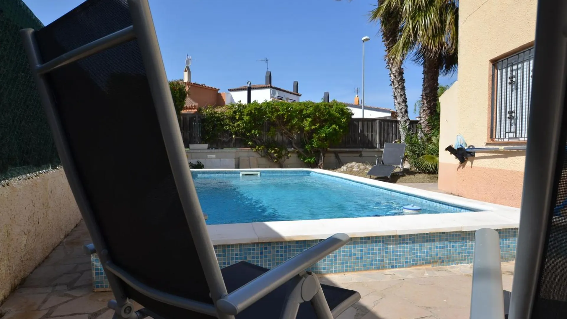 Casa Viva Para 4 Personas Riumar